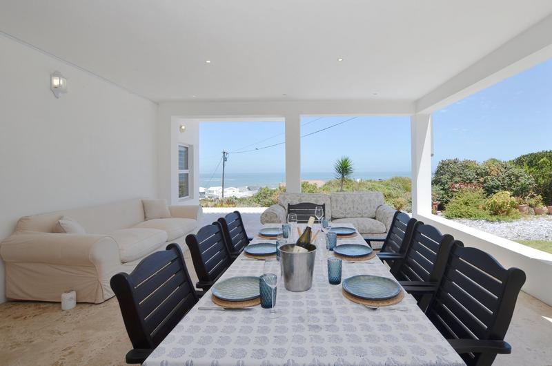 4 Bedroom Property for Sale in Pearl Bay Western Cape